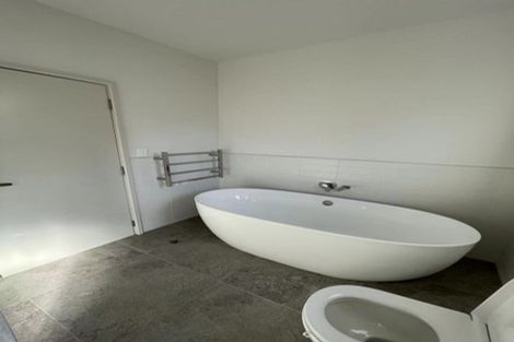 Photo of property in 7 Thornton Road, Milford, Auckland, 0620