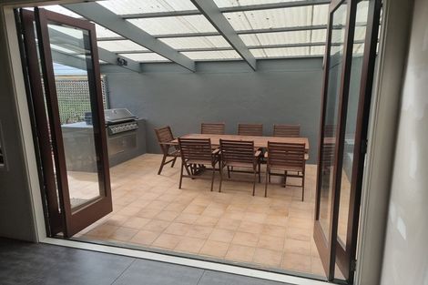 Photo of property in 10/2-22a Balmain Road, Chatswood, Auckland, 0626