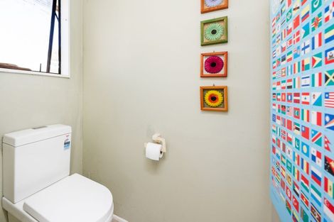 Photo of property in 8 Cousins Avenue East, Foxton Beach, Foxton, 4815