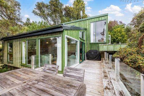 Photo of property in 24 Hauraki Terrace, Pukawa Bay, Turangi, 3381