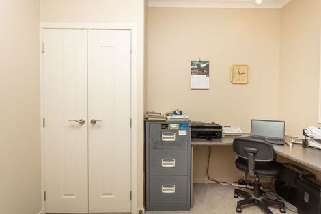 Photo of property in 118 Guy Street, Dannevirke, 4930