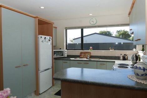 Photo of property in 2/21 Donegal Street, Belfast, Christchurch, 8051