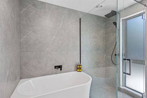 Photo of property in 22 Normans Road, Strowan, Christchurch, 8052