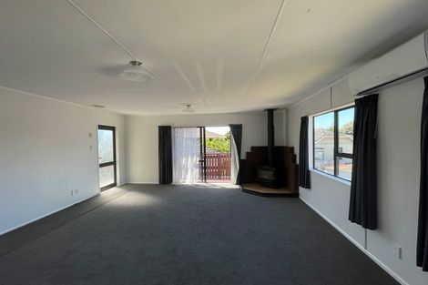 Photo of property in 42 Winton Street, Paraparaumu Beach, Paraparaumu, 5032