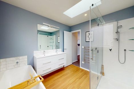 Photo of property in 105 Silverstream Road, Crofton Downs, Wellington, 6035