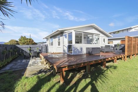 Photo of property in 279 Wellington Road, Wainuiomata, Lower Hutt, 5014