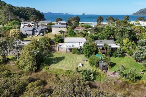 Photo of property in 4 Riverview Road, Cooks Beach, Whitianga, 3591