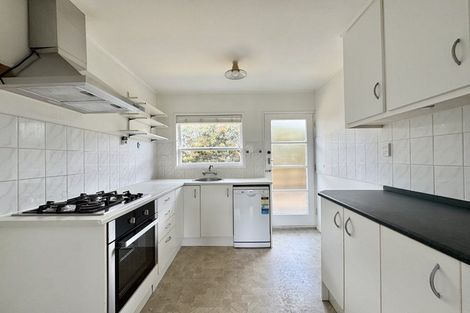 Photo of property in 170c Queen Street, Northcote Point, Auckland, 0627