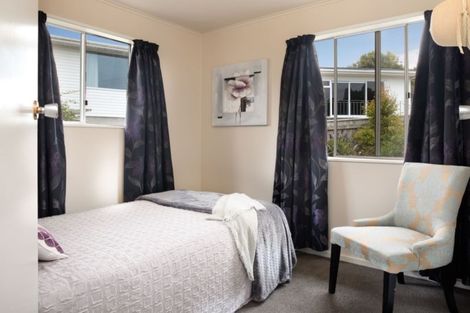 Photo of property in 71 Larsen Crescent, Tawa, Wellington, 5028