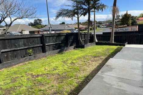 Photo of property in 1/131 Botany Road, Botany Downs, Auckland, 2010