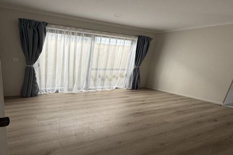 Photo of property in 28 Lime Hill Rise, Flat Bush, Auckland, 2019