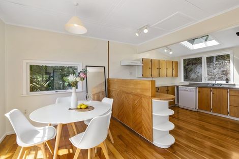 Photo of property in 51 Ferry Road, Days Bay, Lower Hutt, 5013