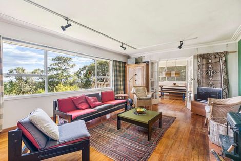 Photo of property in 764 West Coast Road, Oratia, Auckland, 0604