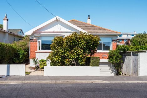 Photo of property in 34 Duckworth Street, Andersons Bay, Dunedin, 9013