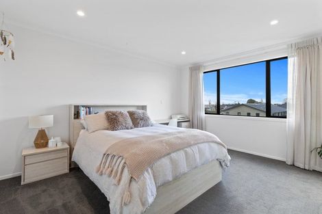 Photo of property in 14 Wyrall Way, Chartwell, Hamilton, 3210