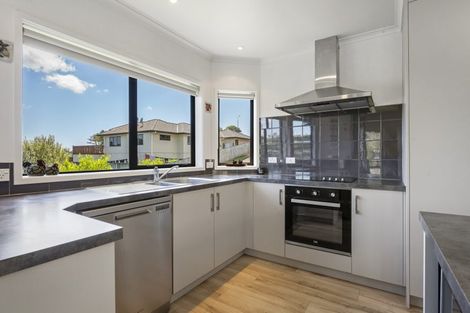 Photo of property in 166 Waterside Drive, Pyes Pa, Tauranga, 3112