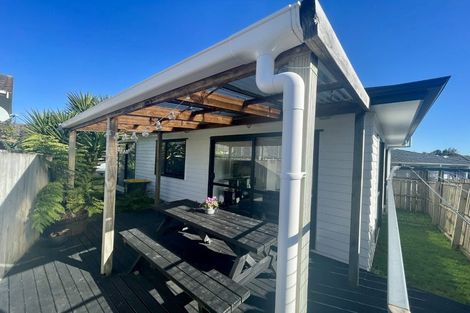 Photo of property in 32 Fairlight Place, Manurewa, Auckland, 2102