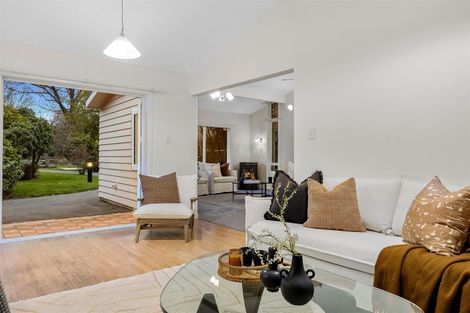 Photo of property in 152 Riverlaw Terrace, Saint Martins, Christchurch, 8022