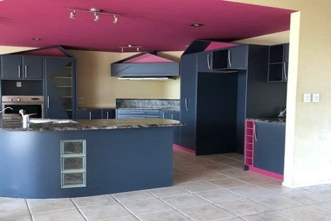 Photo of property in 473 East Coast Road, Murrays Bay, Auckland, 0630