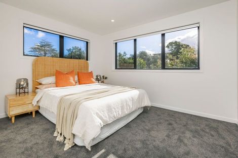 Photo of property in 1/63 Hillcrest Avenue, Hillcrest, Auckland, 0627