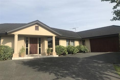 Photo of property in 55 Saint James Drive, Huntington, Hamilton, 3210