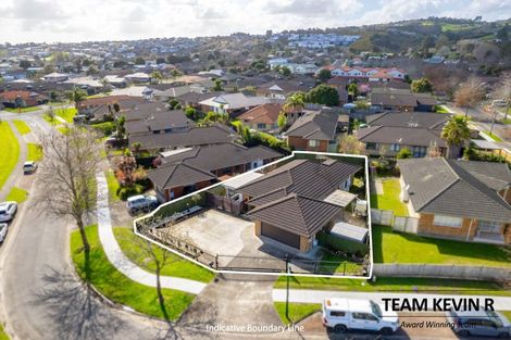 Photo of property in 12 Carisbrook Crescent, Papakura, 2110