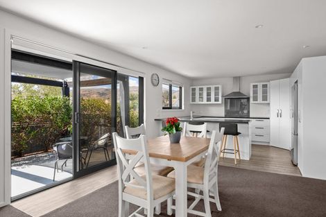 Photo of property in 12 Waenga Drive, Cromwell, 9310