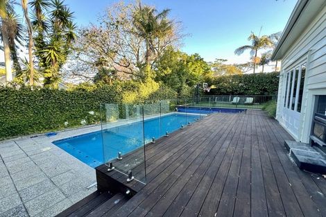 Photo of property in 1 Mozeley Avenue, Devonport, Auckland, 0624