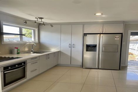 Photo of property in 26 Miller Road, Mangere Bridge, Auckland, 2022