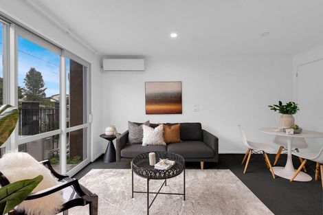 Photo of property in 8/113 Knighton Road, Hillcrest, Hamilton, 3216