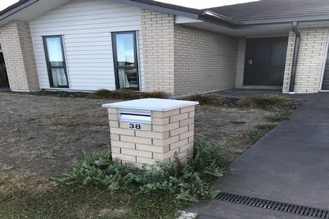 Photo of property in 38 Wallingford Crescent, Rolleston, 7615