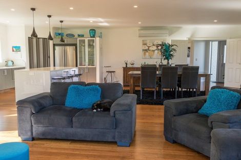 Photo of property in 24 Wakefield Road, Levin, 5571