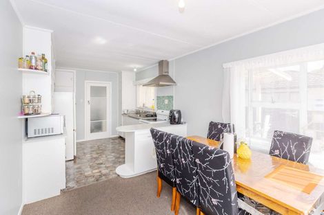 Photo of property in 6 Liston Crescent, Hillcrest, Hamilton, 3216