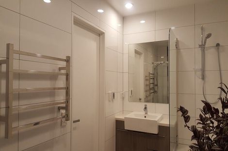 Photo of property in Apollo Apartments, 201/46 Rosedale Road, Rosedale, Auckland, 0632