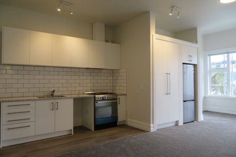 Photo of property in 2 Telford Terrace, Oriental Bay, Wellington, 6011