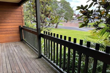 Photo of property in 2/14 Rakaia Rise, Clover Park, Auckland, 2019