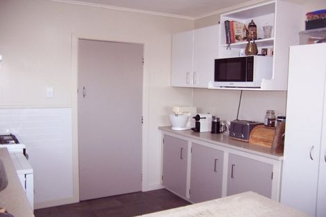 Photo of property in 4 Carlyle Street, Tuatapere, 9620