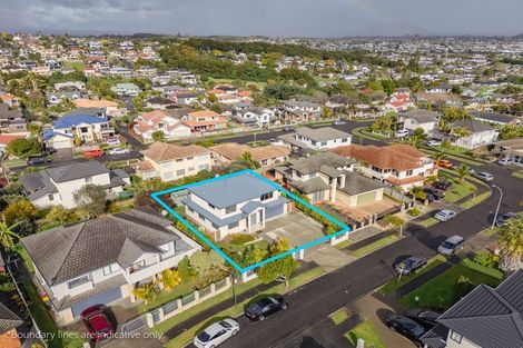 Photo of property in 5 Macadamia Close, Goodwood Heights, Auckland, 2105