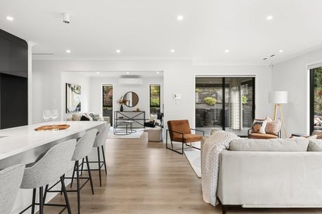 Photo of property in 1 Luff Place, Long Bay, Auckland, 0630