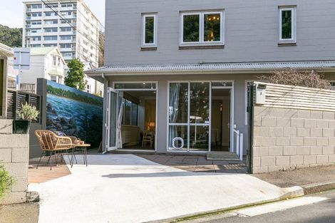 Photo of property in 1 Stowe Hill, Thorndon, Wellington, 6011