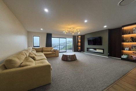 Photo of property in 32 Atherton Terrace, Churton Park, Wellington, 6037