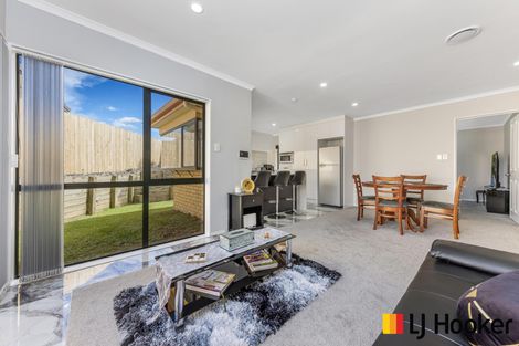 Photo of property in 54 Etherton Drive, Weymouth, Auckland, 2103