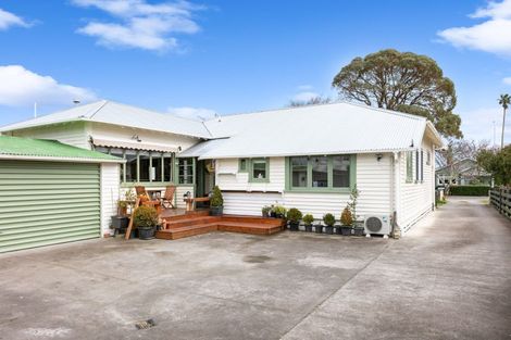 Photo of property in 9 Hinaki Street, Inner Kaiti, Gisborne, 4010