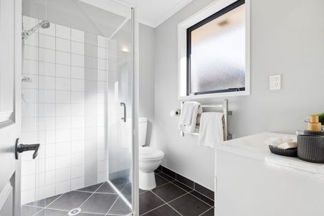 Photo of property in 82 Reynolds Road, Pukekohe, 2120