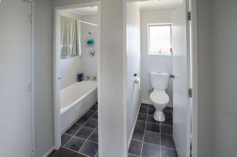 Photo of property in 89a Pohutukawa Drive, Owhata, Rotorua, 3010