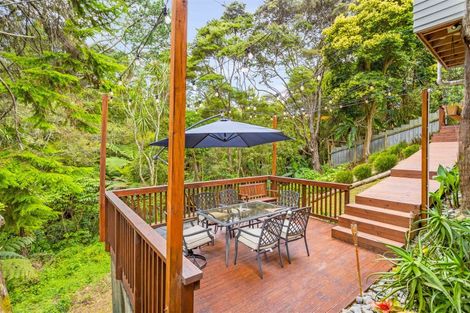 Photo of property in 2/72 Spinella Drive, Bayview, Auckland, 0629