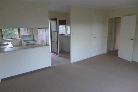 Photo of property in 2/181 Ti Rakau Drive, Pakuranga Heights, Auckland, 2010