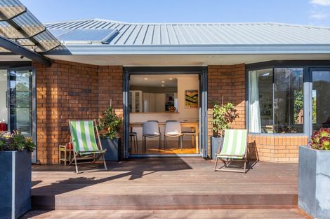 Photo of property in 11a Bowling Road, Greenmeadows, Napier, 4112