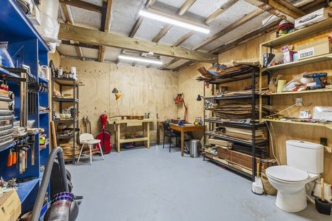 Photo of property in 15 Seine Street, Island Bay, Wellington, 6023