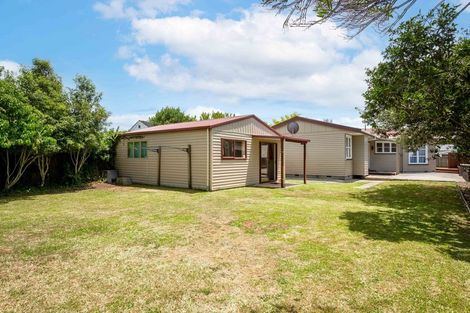 Photo of property in 4 Griffiths Place, Claudelands, Hamilton, 3214